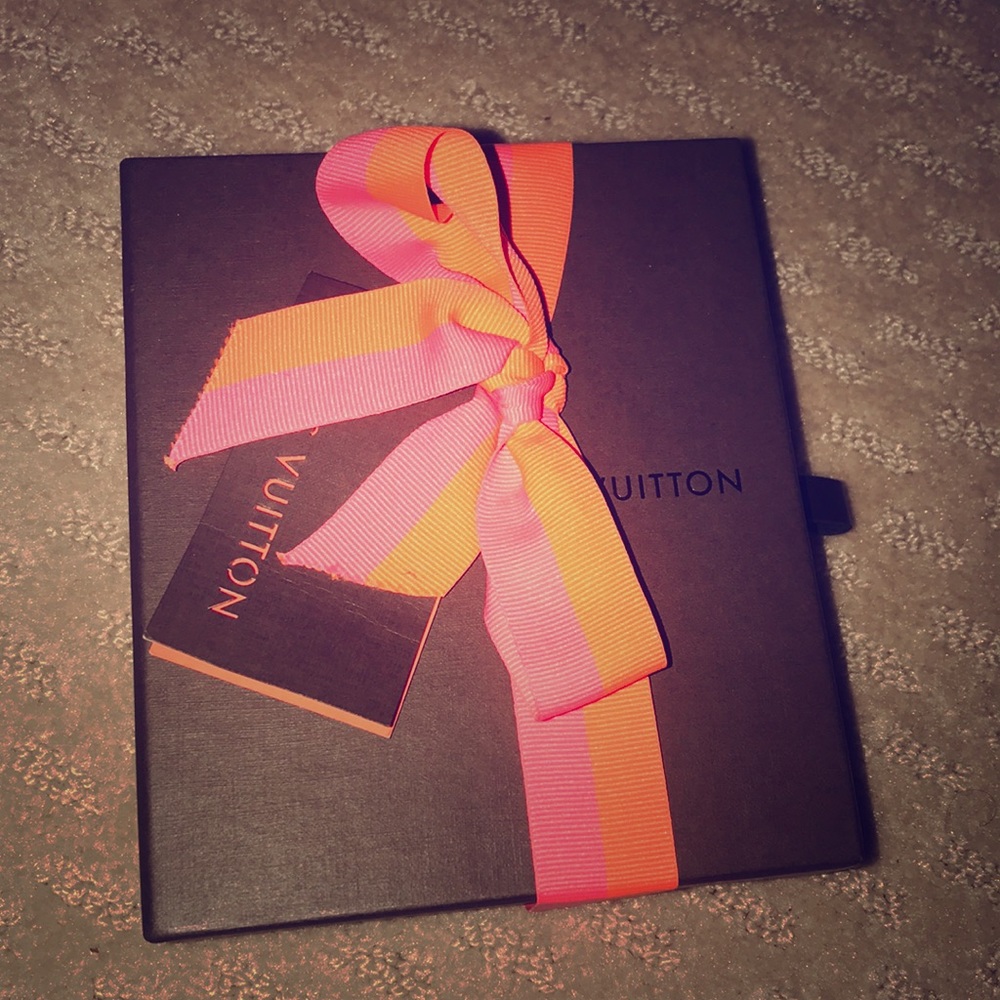 Louis Vuitton box